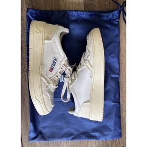 Autry Women's Medalist Low Top Sneakers Size 7us/37IT RAW EDGE